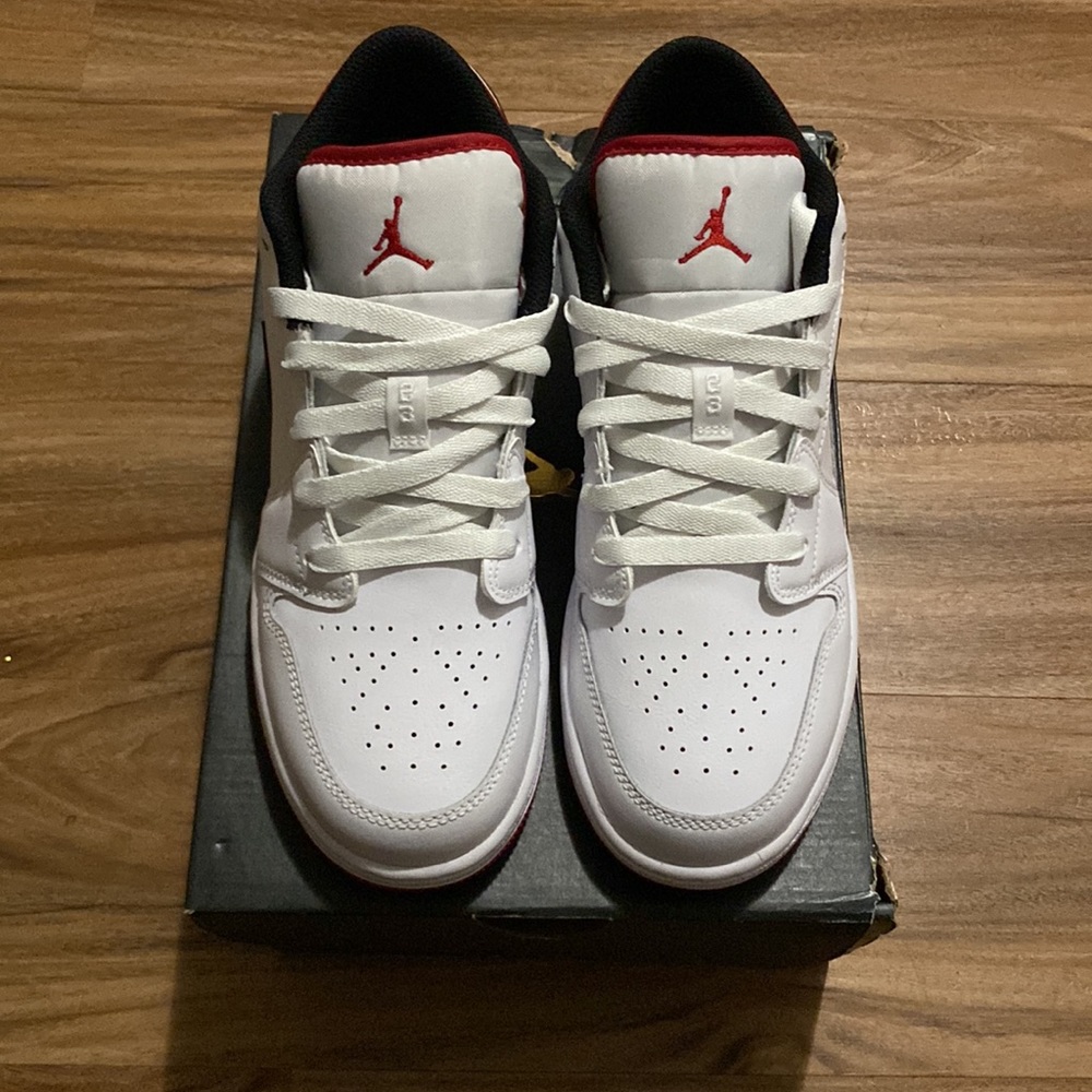 Air Jordan 1 low